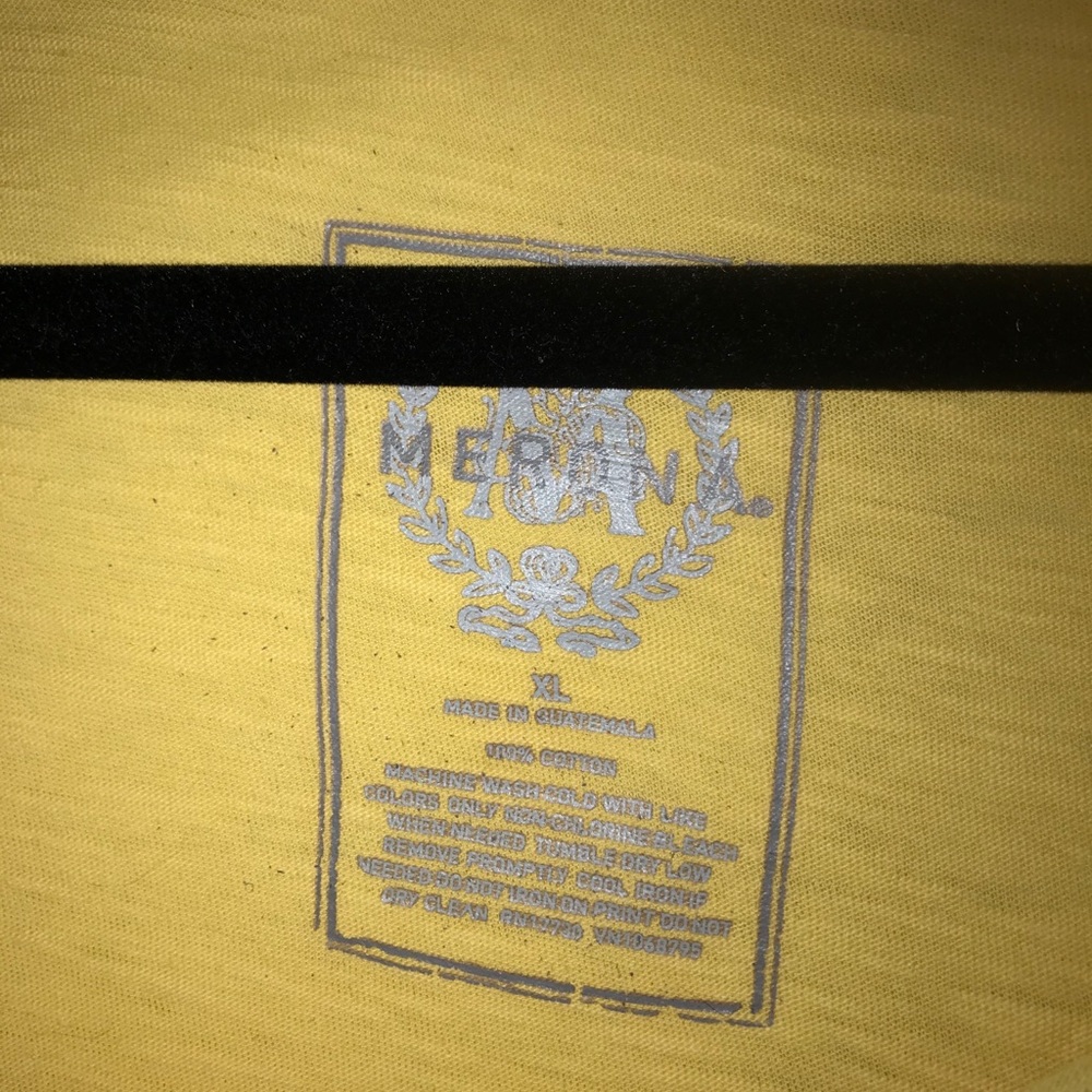 Top - Picture 2 of 2